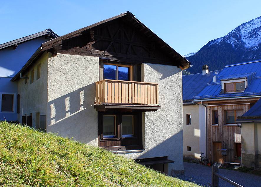 Ganze Ferienwohnung, Chasa Tablà - Ferienwohnung Chasa Tablà suot in Guarda Staziun, Guarda