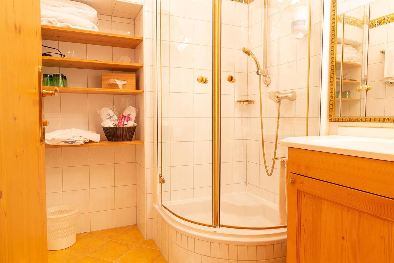 Einzelzimmer non refundable in Salzkammergut