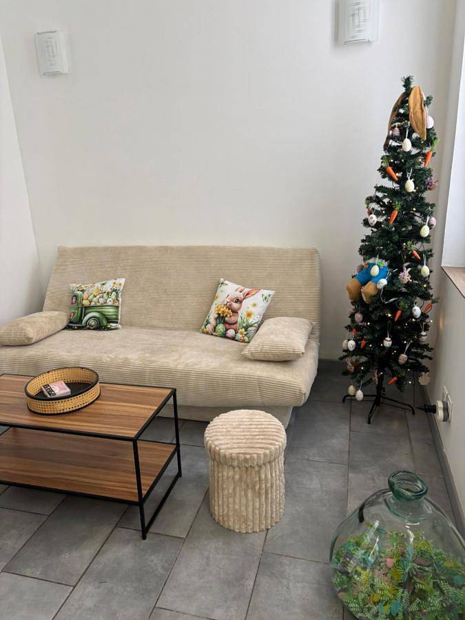 Location de vacances pour 6 personnes, avec terrasse, animaux acceptés à Port-de-Bouc - 3