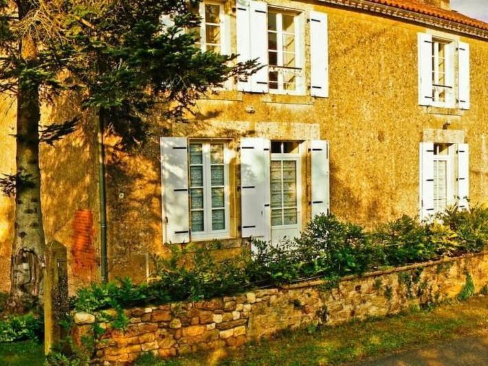 Location de vacances pour 6 personnes, avec jardin à Thouarsais-Bouildroux