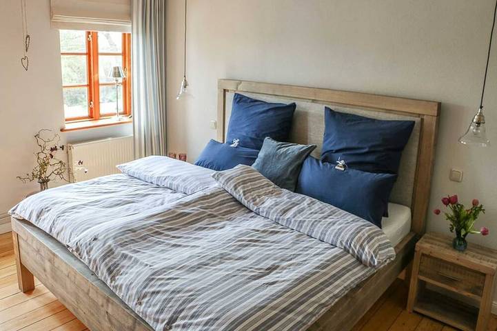 Ferienhaus für 4 Personen, mit Sauna und Garten sowie Terrasse in Esgrus - 2