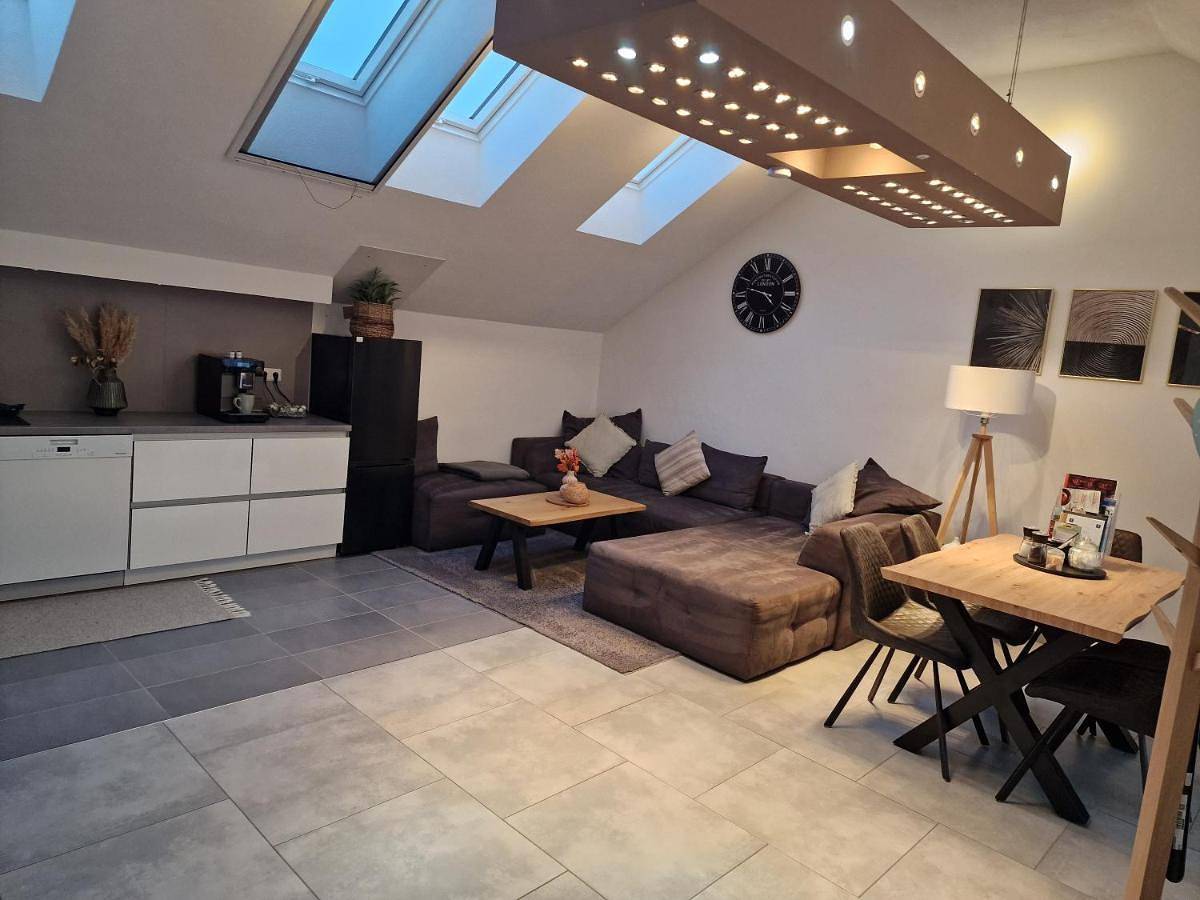 Ganze Wohnung, Ferienwohnung - Nachtigall 1 in Bad Hersfeld, Hessisches Bergland