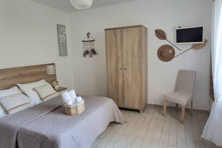 Gîte pour 4 personnes à Port-Saint-Louis-du-Rhône - 3