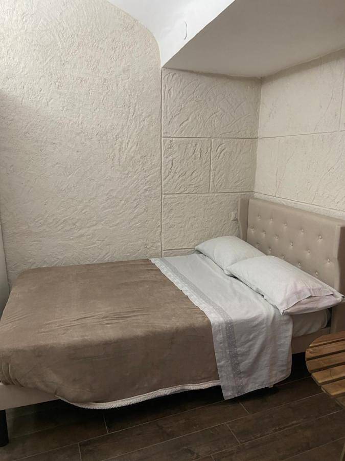 Chambre d’hôte pour 2 personnes, animaux acceptés à Ercolano - 2