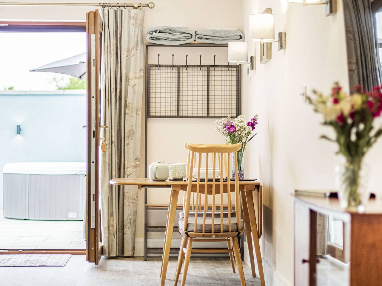 Wisteria Lodge - Ukc5804 in Roydon (Norfolk), Norfolk