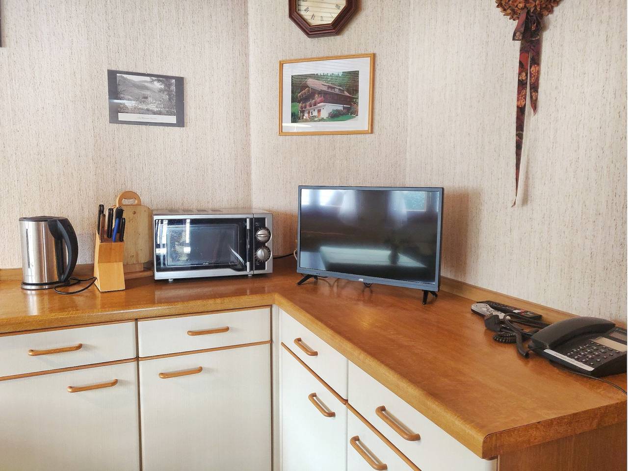 Geheel appartement, Appartement 'Waldblick, 50 Qm' met gedeelde tuin, balkon en Wi-Fi in Bad Rippoldsau-Schapbach, Central Black Forest