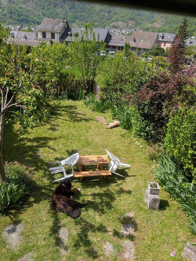 Location de vacances pour 14 personnes, avec jardin, adapté aux familles à Béost - 4