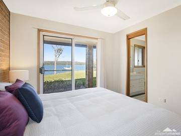 Holiday Home for 8 People in Lake Macquarie, New South Wales, Photo 2