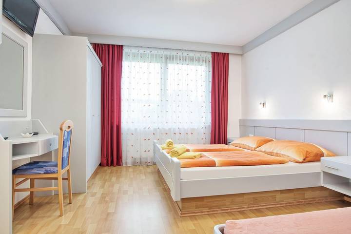 Ferienwohnung für 3 Personen, mit Garten und Seeblick sowie Balkon am Faaker See - 4