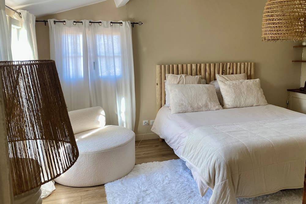 Provencal villa near the beach for 10/12 people in Ceyreste, Marseille region