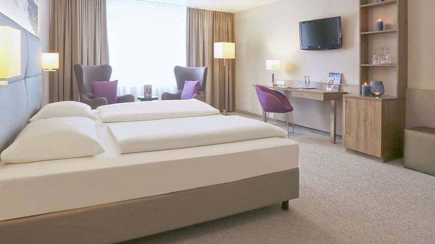 Hotel für 2 Personen, mit Balkon und Sauna in Emden - 4