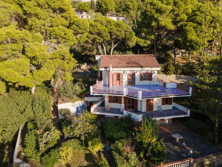 Villa per 12 persone, con balcone e giardino nonché panorama a Castellabate
