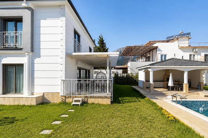 Villa pour 8 personnes, avec jardin - 1
