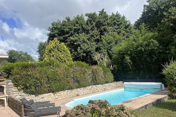 Location de vacances pour 8 personnes, avec terrasse et jardin à Tarnos