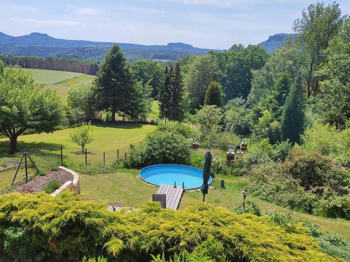 Ferienwohnung für 4 Personen, mit Terrasse und Garten sowie Ausblick in Bad Schandau
