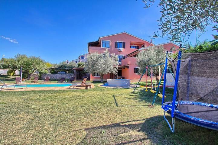 Ferienwohnung für 4 Personen, mit Terrasse und Garten sowie Pool in Medulin - 4