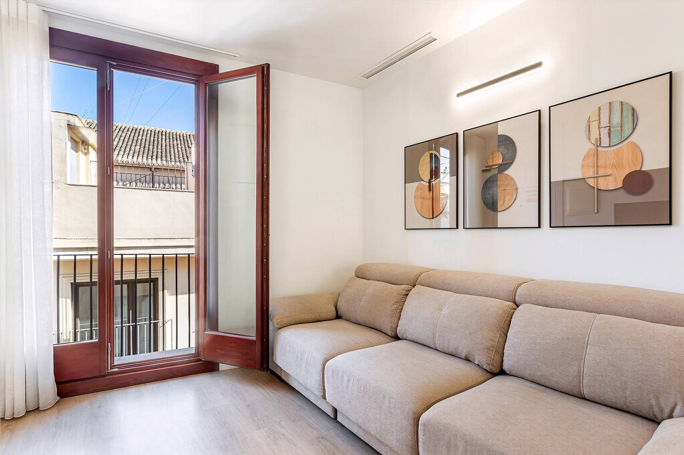 Apartamento entero, Guest Ready - Centro de Valencia con terraza in Valencia City Centre, Valencia