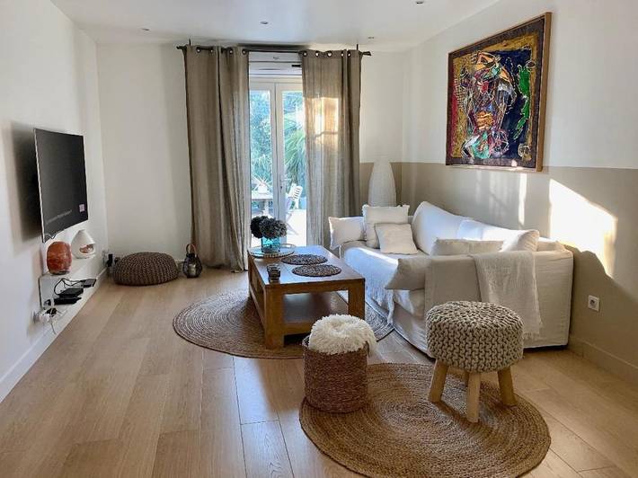 Gîte pour 2 personnes, avec terrasse dans Gare de La Ciotat