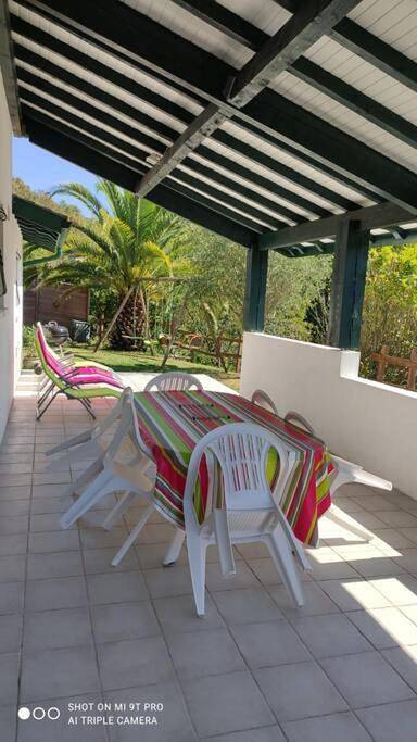 Location de vacances pour 8 personnes, avec jardin et vue, adapté aux familles à La Bastide-Clairence - 3