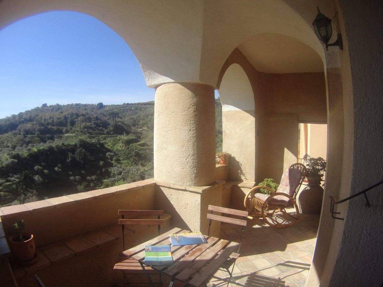 Appartamento intero, Tiche' Wohnung mit Wasserblick in Badolato, Provincia di Catanzaro