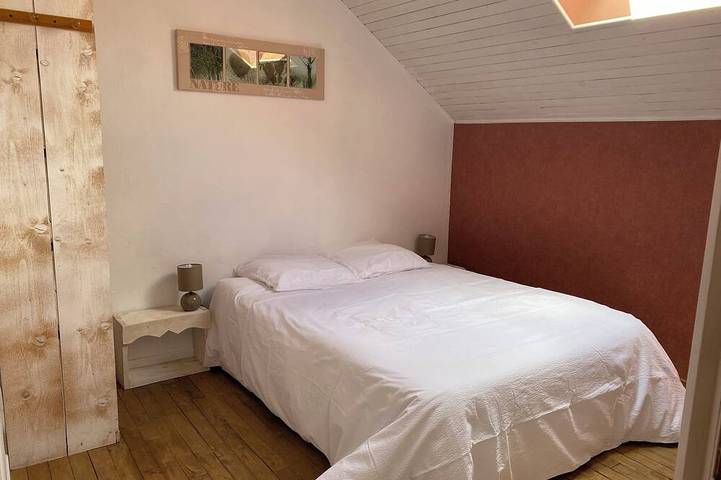 Location de vacances pour 6 personnes, avec jardin et piscine, animaux acceptés à Saint-Avit-de-Vialard - 2