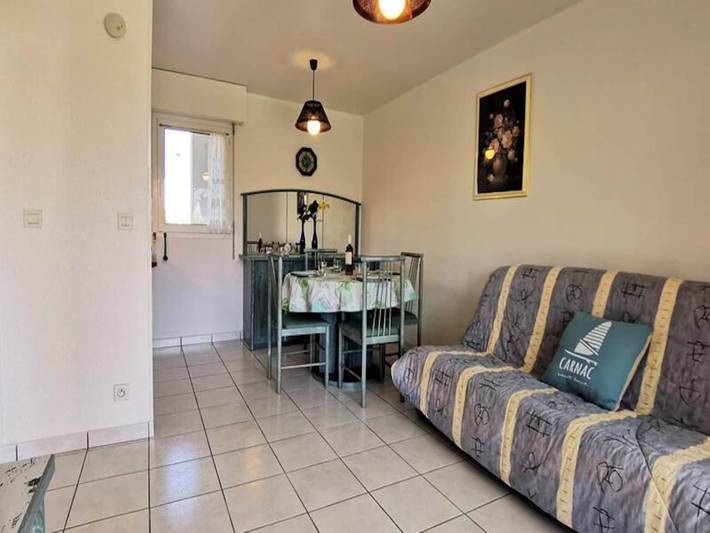 Gîte pour 4 personnes, avec jardin et piscine, adapté aux familles dans Plage de la Légenèse - 2