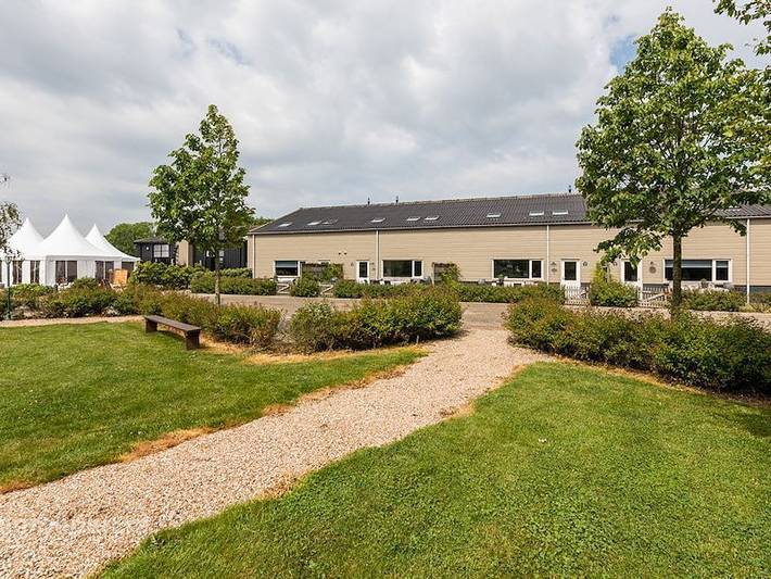 Hotel für 28 Personen, mit Balkon/Terrasse und Terrasse in Scharendijke