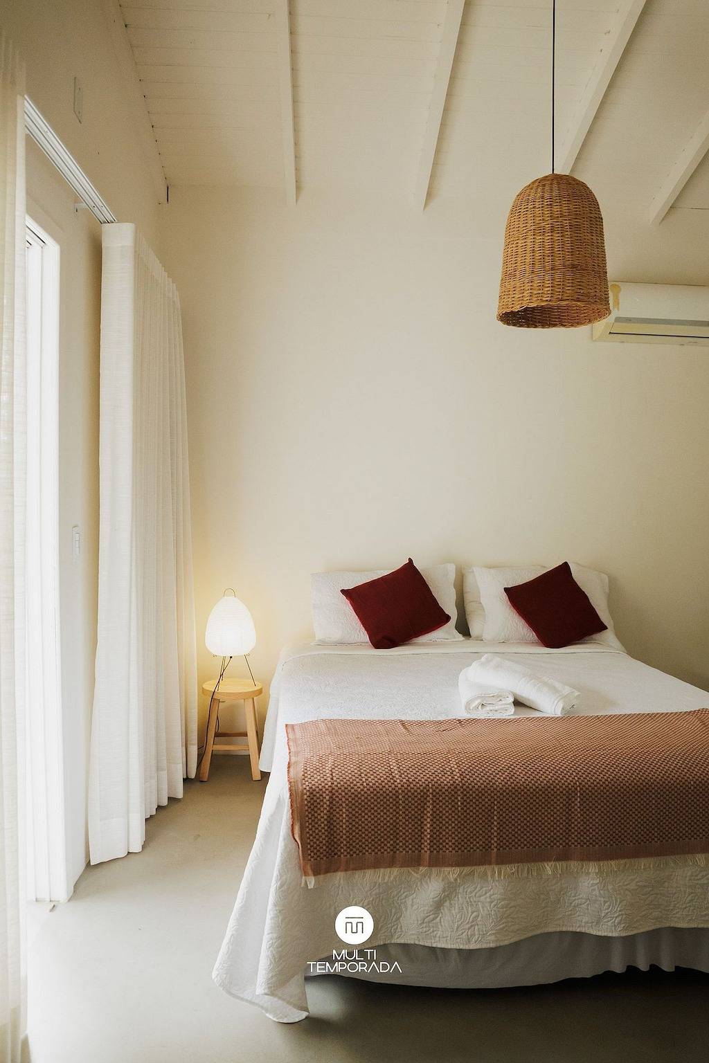 Apartamento entero, Suite Pimenta Rosa - Quinta da Margem (S3) in Barra da Lagoa, Florianópolis