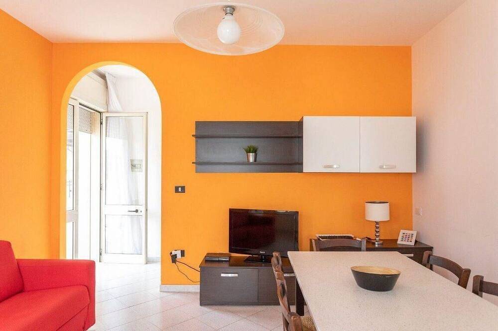Entire apartment, Tulip house with sea view in Torre Vado in Torre Vado, Gulf of Taranto