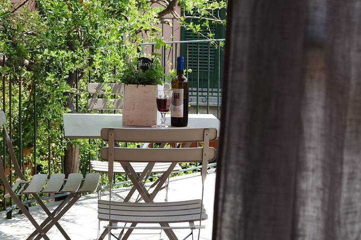 Location de vacances pour 4 personnes, avec balcon à Alba (Piemont)