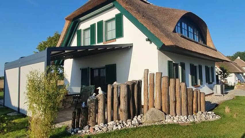 Ferienhaus für 6 Personen, mit Terrasse und Garten sowie Sauna in Poseritz
