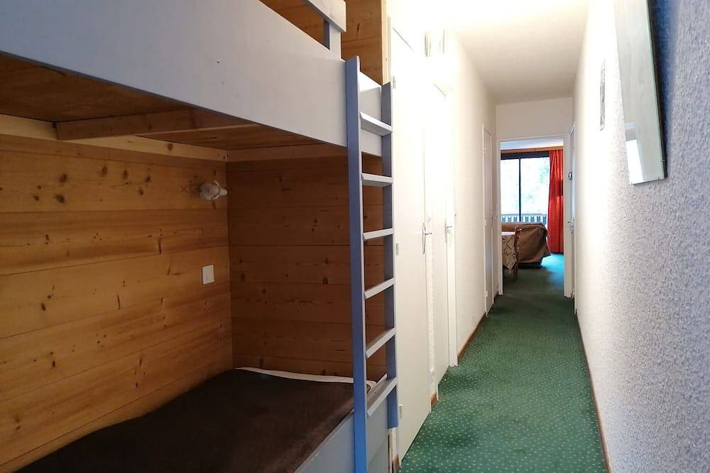 Apartamento entero, Amplio apartamento renovado, sur, cerca de pistas, balcón, 6 personas, en Pra Loup in Pra-Loup, Uvernet-Fours