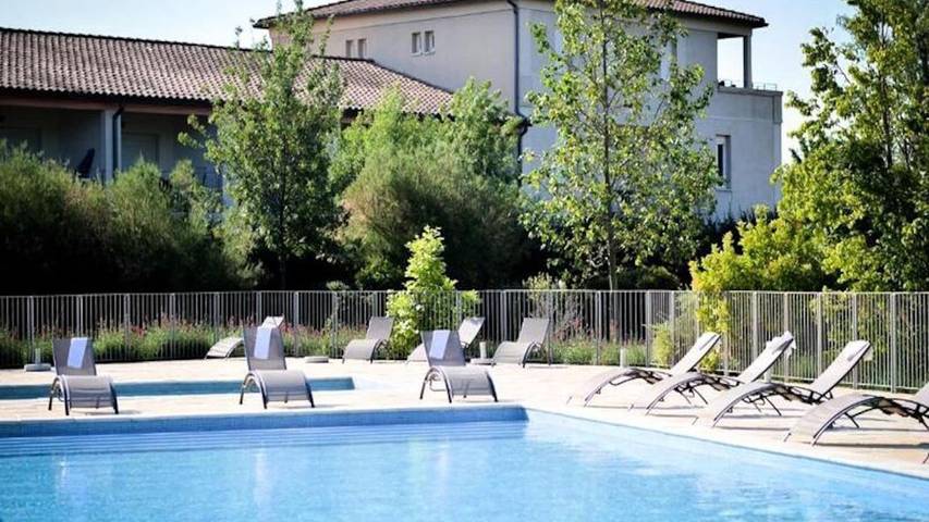 Gîte pour 3 personnes, avec balcon, animaux acceptés à Azille