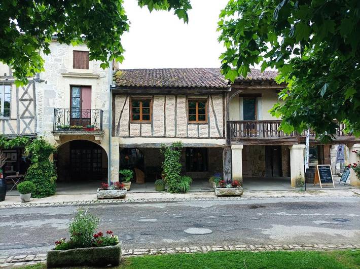 Location de vacances pour 4 personnes, avec terrasse, animaux acceptés à Fourcès - 2