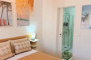 Vacation Rental for 4 Guests in Cascais, Costa Azul, Picture 2