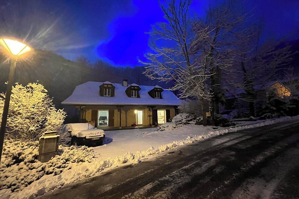 Spacious, comfortable and cosy house, lifts 10mm away on foot.  in Ax-les-Thermes, Pirineos franceses