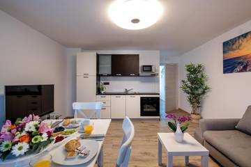 Holiday Apartment for 4 People in Pula, Pula-Medulin, Photo 1