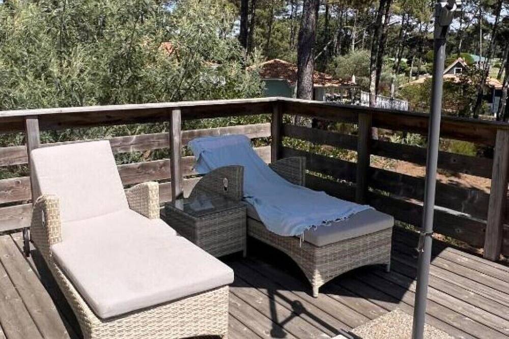 Cozy-warm chalet by the sea with a great location. Switch off, feel good. in Le Porge, Lesparre-Médoc region