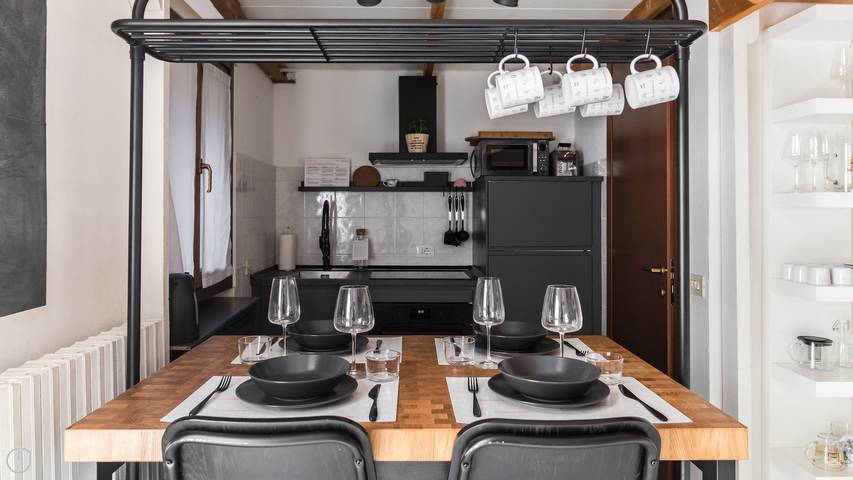 Entire apartment, Italianway Easy in Milan, Milan Province