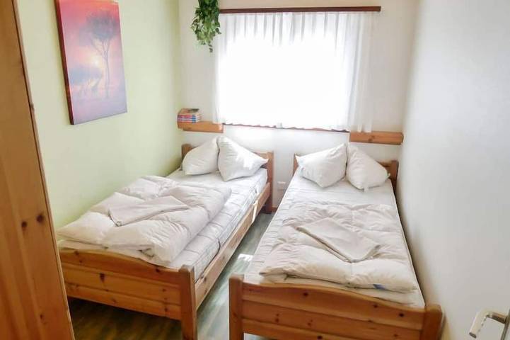 Ganze Wohnung, Fricktalerhuus Apt 3 in Surava, Plessur Alpen