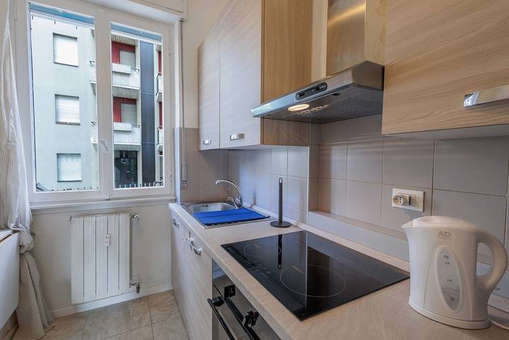 Appartement entier, Appartement de vacances pour 4 personnes avec balcon/terrasse in Bergame, Province de Bergame