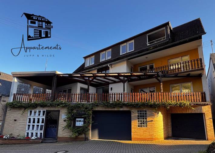 Ferienwohnung für 4 Personen, mit Ausblick und Balkon in Ernst