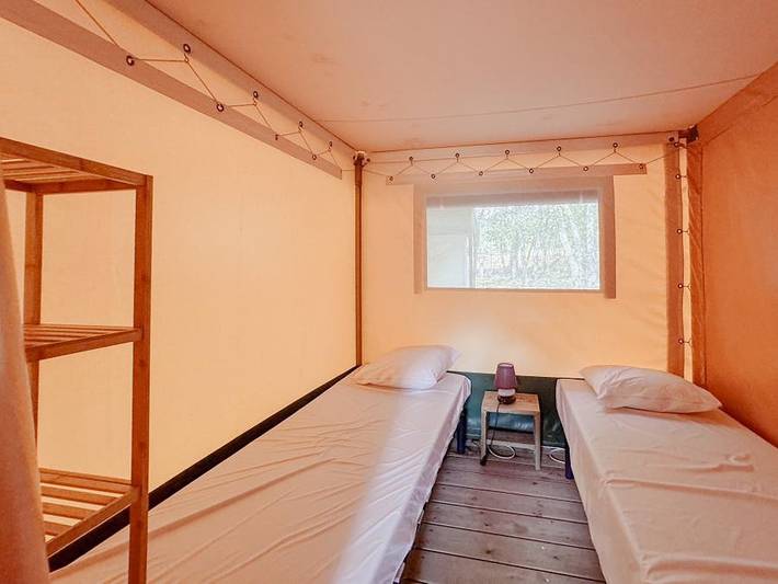 Tente pour 4 personnes, avec bassin pour enfant dans le Var - 4