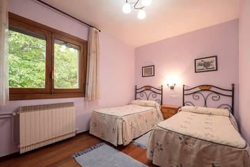 Casa Rural para 8 Personas en Graus, Pirineo Aragonés, Foto 3
