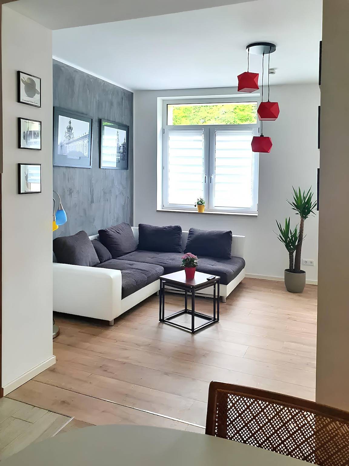 Entire apartment, Apartment 'Geräumige Moderne 3 Raumwohnung' with Shared Terrace and Wi-Fi in Dohna, Eastern Ore Mountains