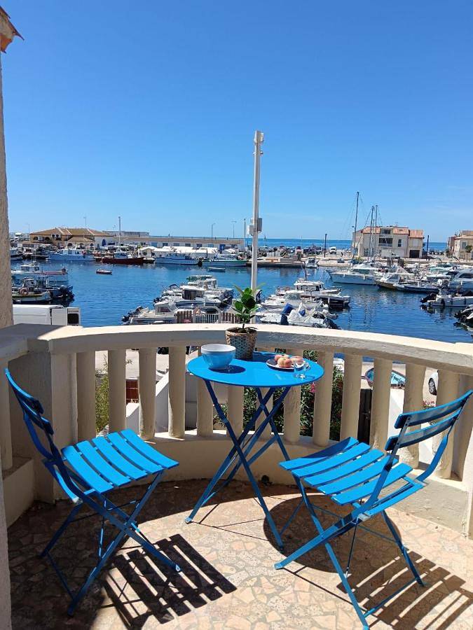 Superbe maison, rénovée port de Carro -terrasse,calme & lumière in Martigues, Mittelmeerküste (Frankreich)