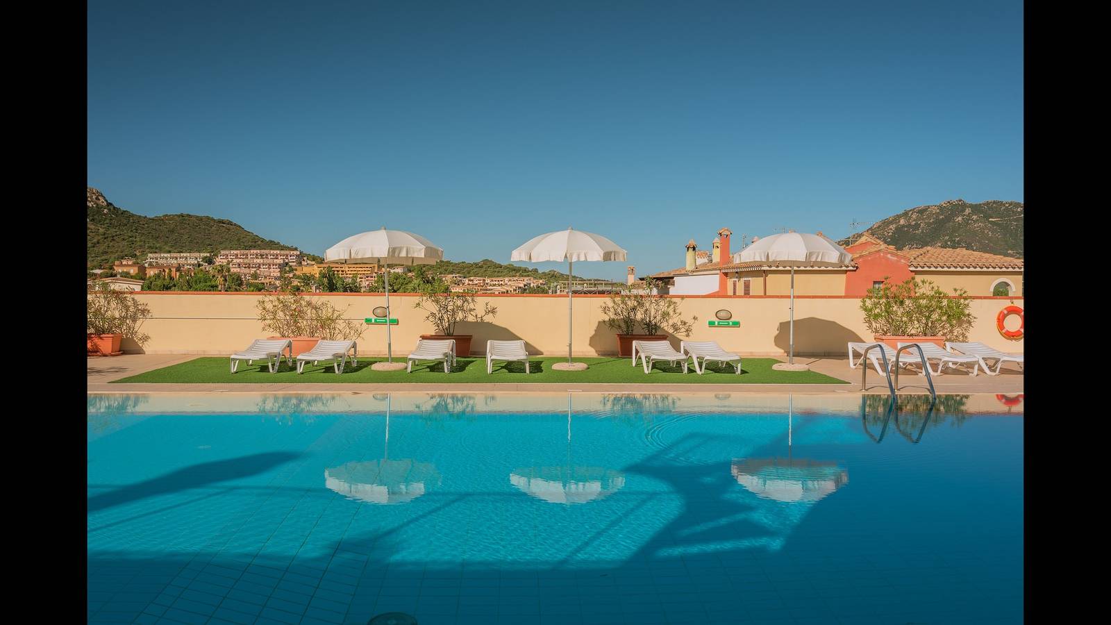Geheel appartement, Stylish Residence Le Fontane one bedroom apartment sleeps 4 persons no2503 in Crabonaxa/Villasimius, Villasimius