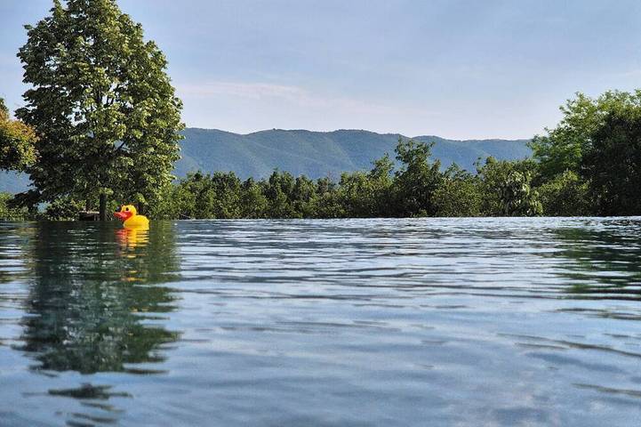 Location de vacances pour 6 personnes, avec piscine à Viens