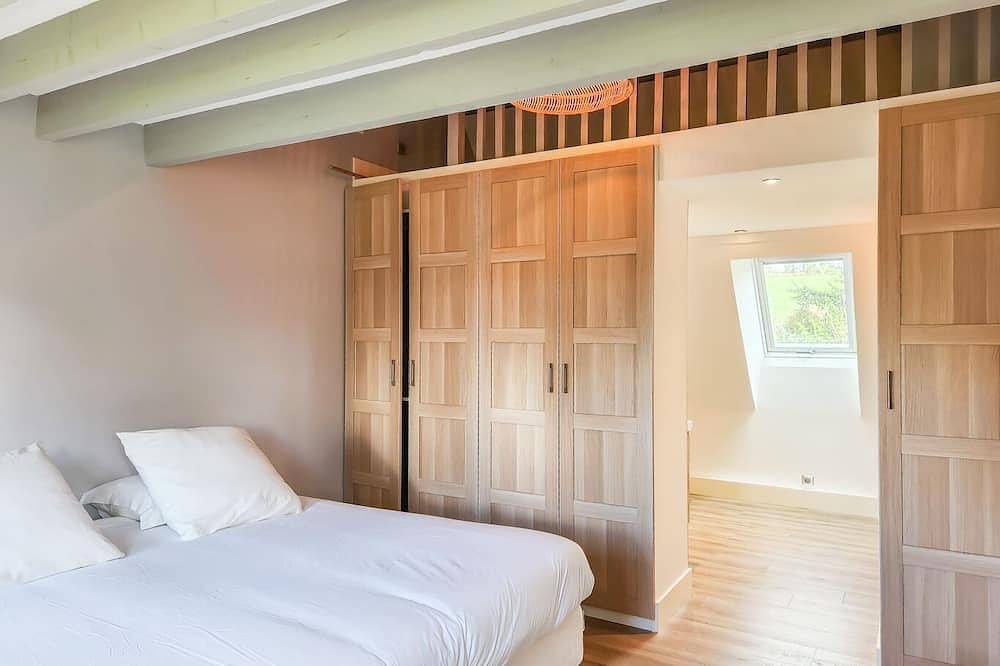 Superbe maison proche Deauville, 13 à 15 personnes, grand terrain, wifi in Canapville, Région de Lisieux