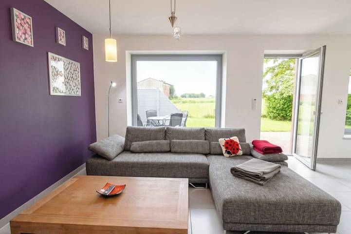 Ferienwohnung für 9 Personen, mit Terrasse und Garten in Oesterdeichstrich